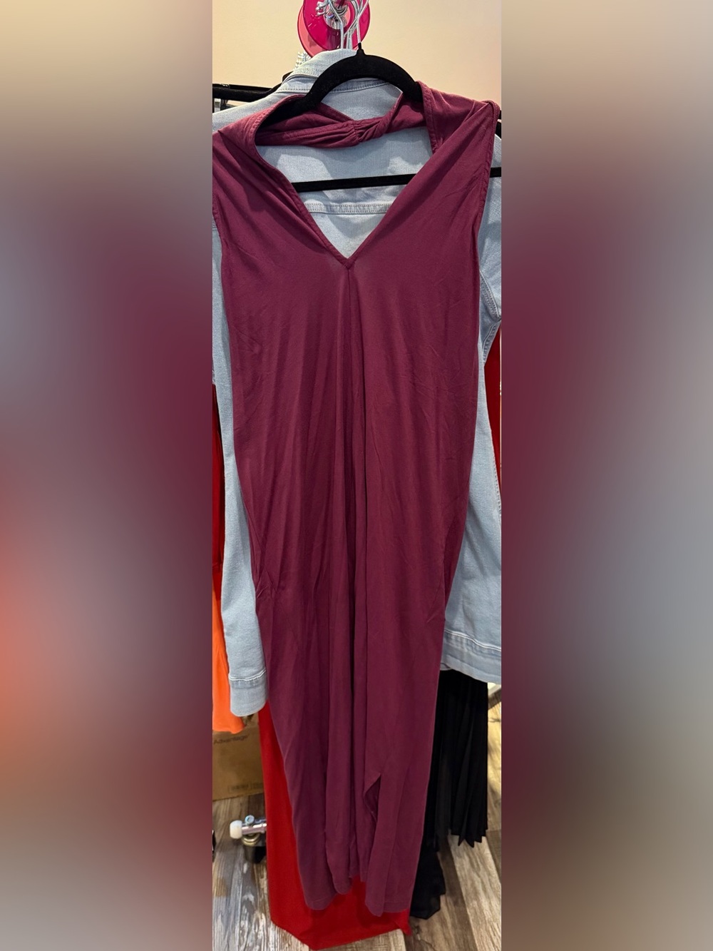 Michael Stars Men's V-Neck Jogger Pants in Burgundy